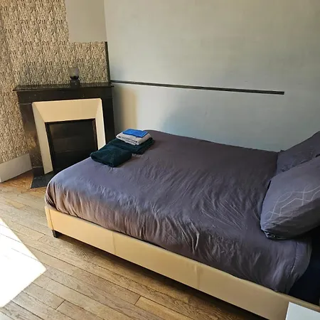 Charming 3-bedroom House, Perfect For Family Getaways Or Extended Professional Villa