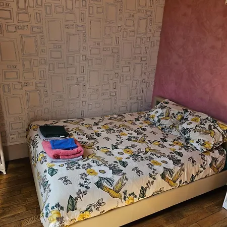 Charming 3-bedroom House, Perfect For Family Getaways Or Extended Professional Villa